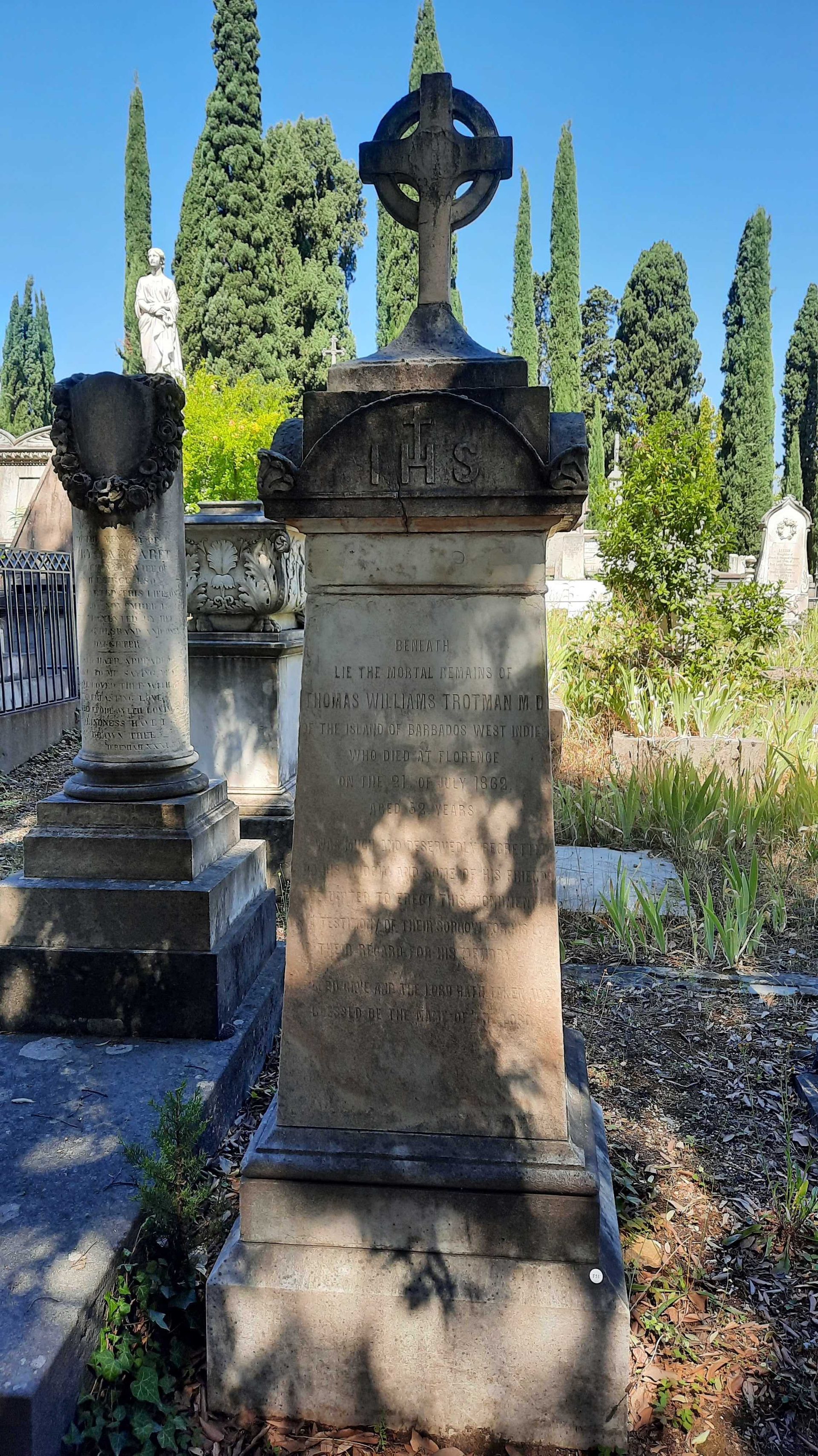 Thomas Williams Trotman's tomb, English Cemetery, Florence - 03b.jpg